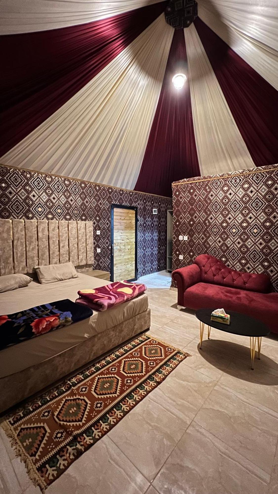 Rum Joharh Luxury Camp 와디럼 외부 사진