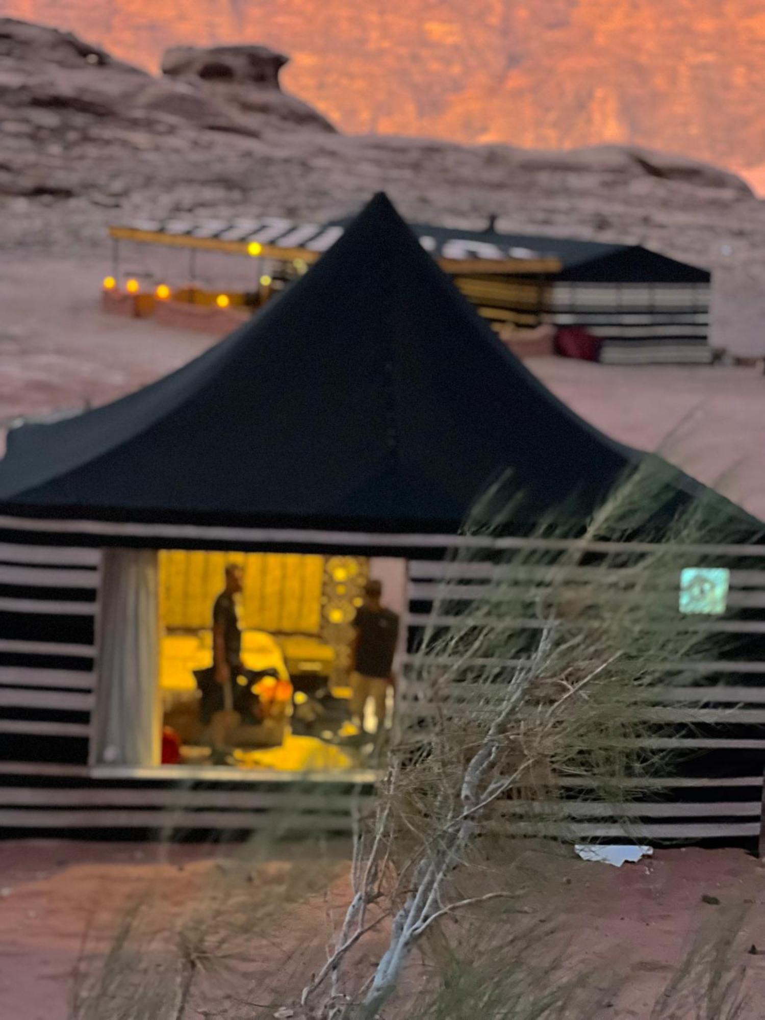 Rum Joharh Luxury Camp 와디럼 외부 사진